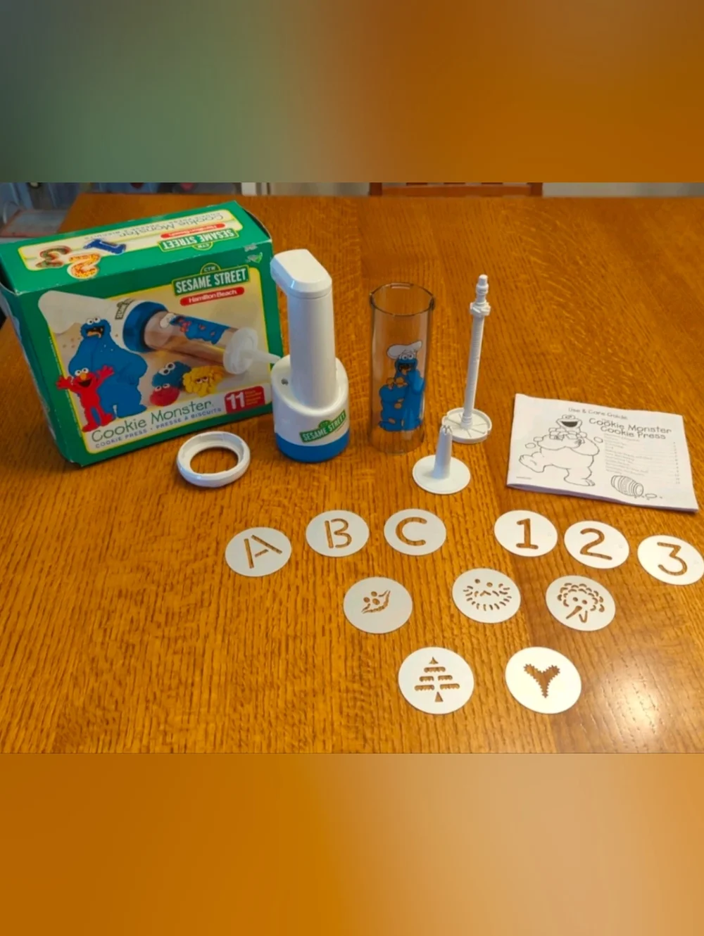 Sesame Street Cookie Monster Cookie Press Hamilton Beach Motorized Vintage 1998